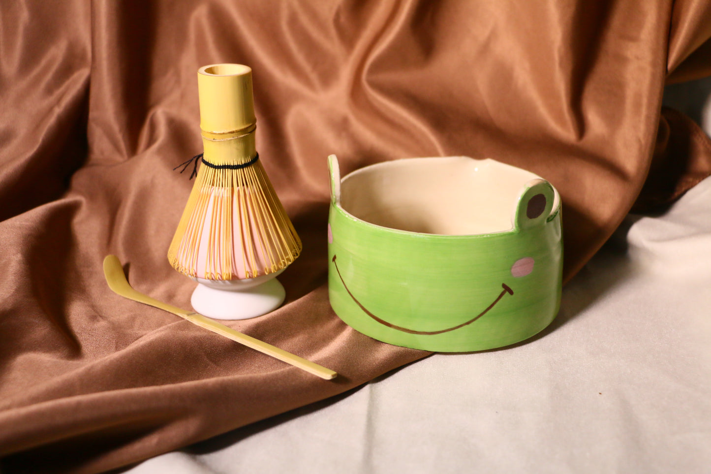Cute Frog Ceramic Matcha Bowl Set, Custom Hand-painted Matcha Bowl