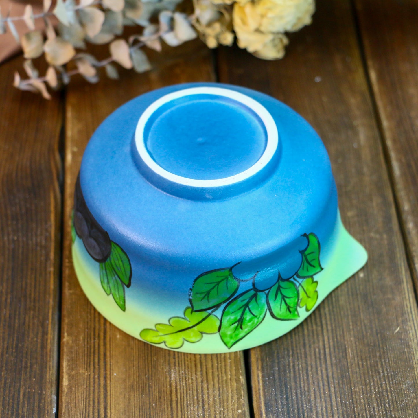 Nature-Inspired Pottery Matcha Bowl – Handmade Gradient Glaze Tea Bowl with Leaf Pattern