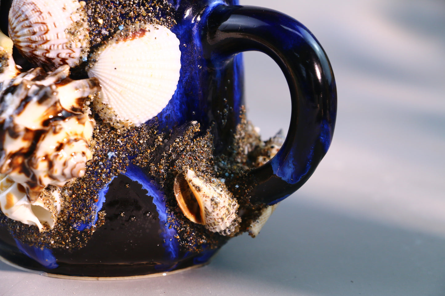 Keramik-Kaffeetasse mit Muscheln, Ozean-Serie, personalisierte handgefertigte Keramiktasse für Geschenke