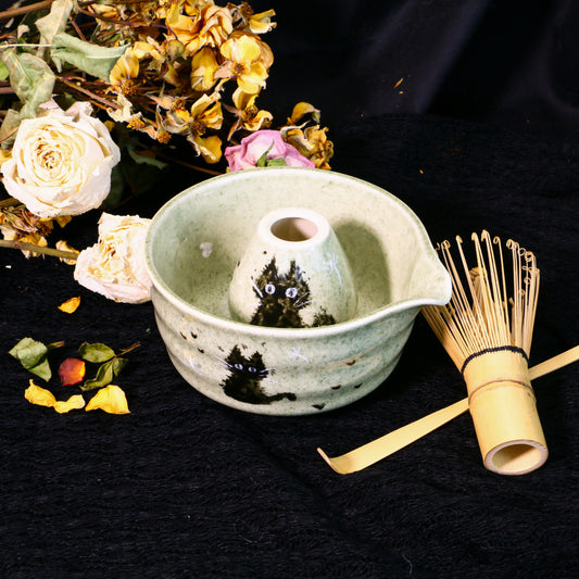 Handmade Matcha Bowl Set with Black Cat, Custom Green Pottery Chawan, Unique Gift for Cat Lovers & Tea Enthusiasts