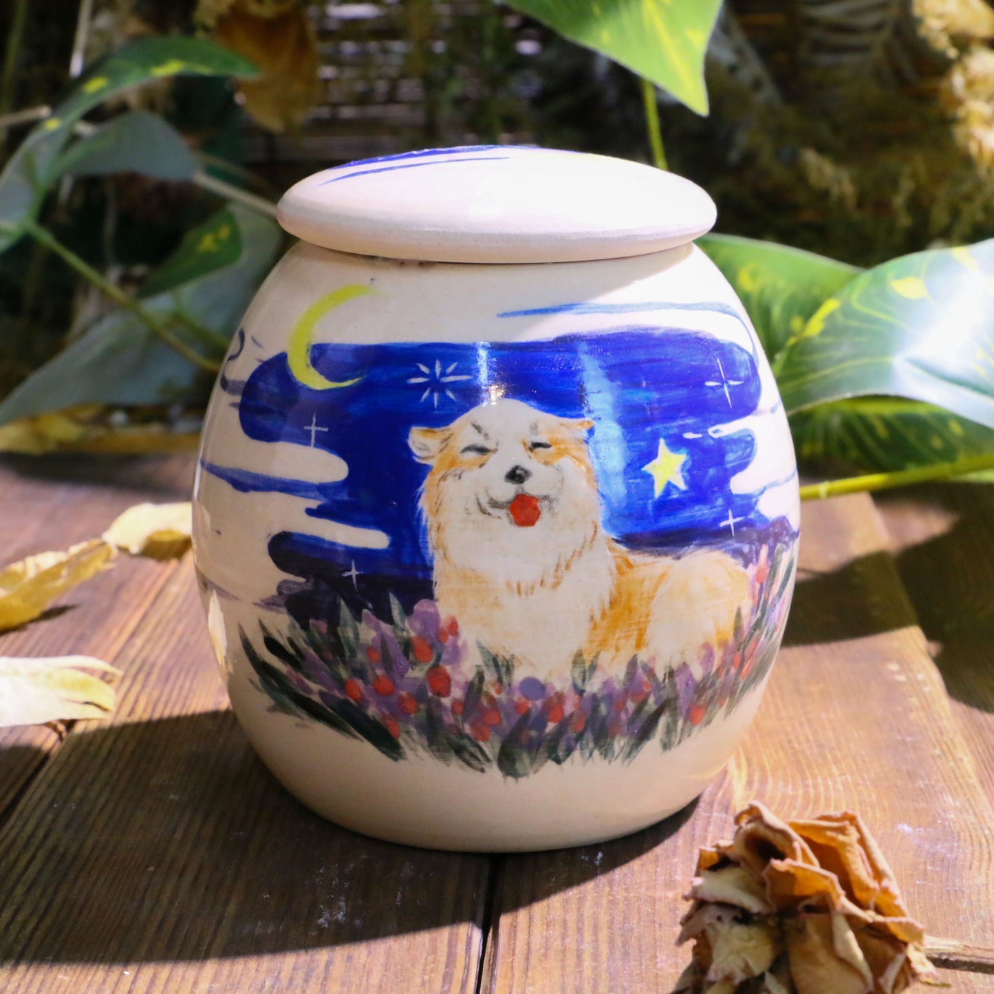 Hand-Painted Pet Portrait Urn – Handmade Ceramic Ashes Keepsake
