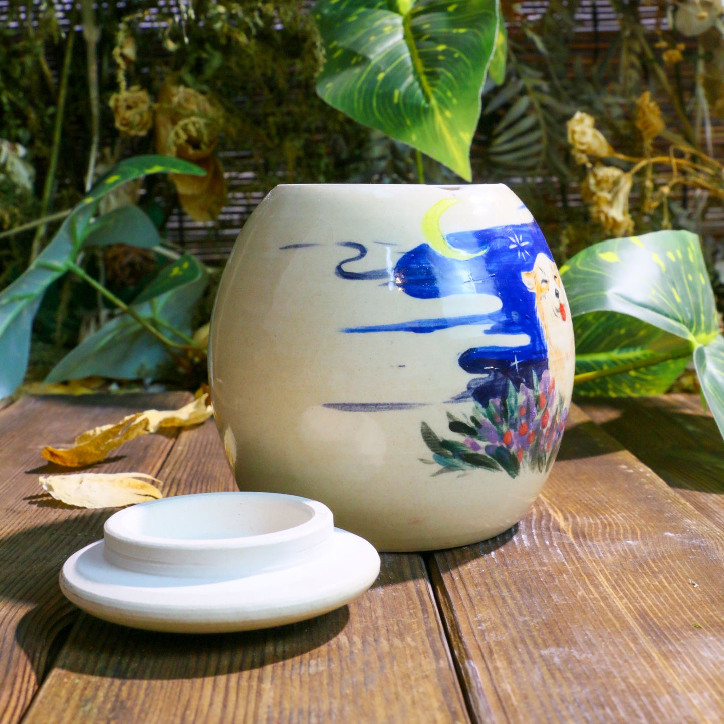Hand-Painted Pet Portrait Urn – Handmade Ceramic Ashes Keepsake