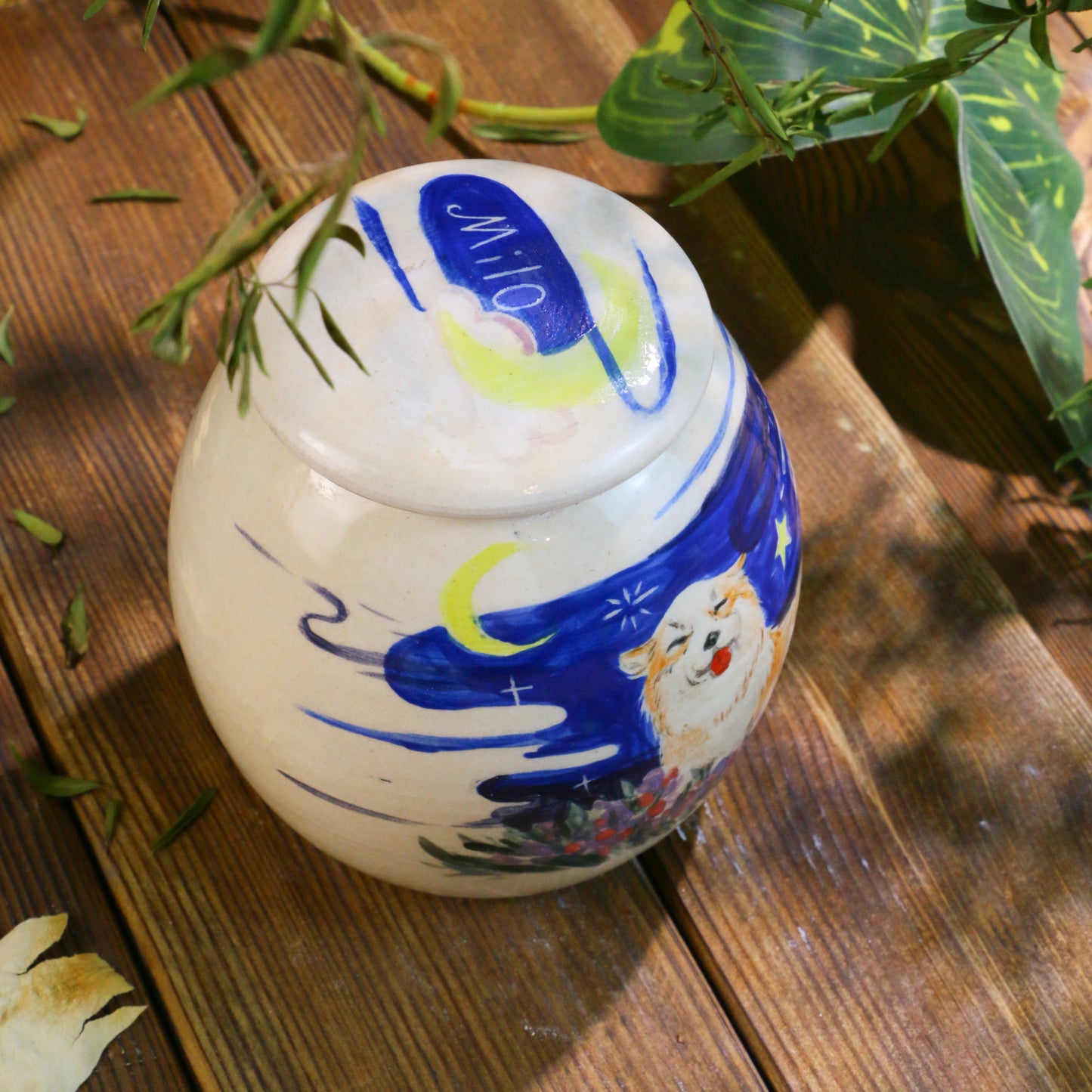 Hand-Painted Pet Portrait Urn – Handmade Ceramic Ashes Keepsake