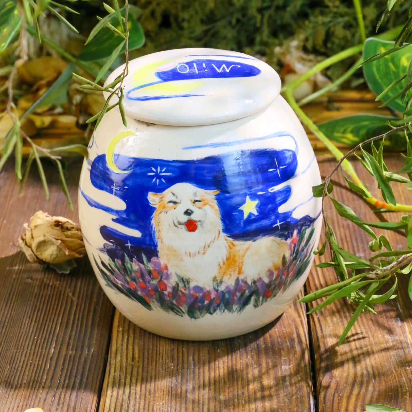 Hand-Painted Pet Portrait Urn – Handmade Ceramic Ashes Keepsake