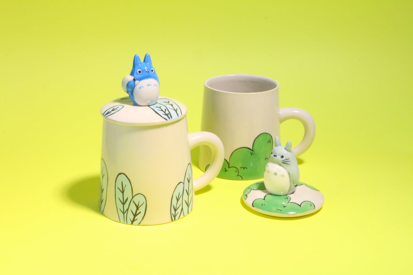Totoro Large Ceramic Mug with Lid – Handmade Ghibli-Inspired Cup for Coffee Lovers