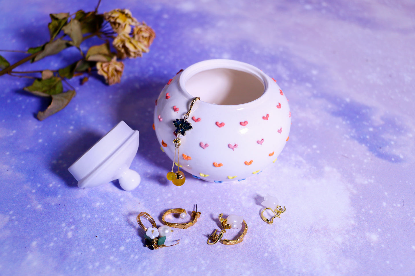 Handmade Round 3D Heart Ceramic Pet Urn, Custom Pottery Keepsake Urn For Ashes