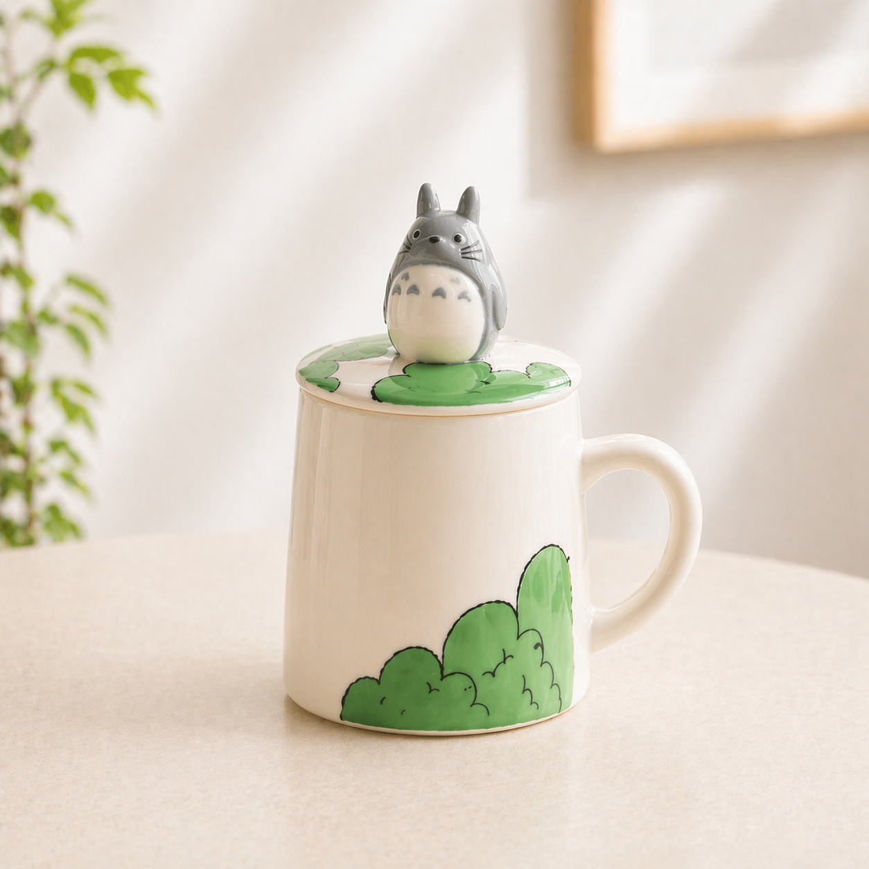 Totoro Große Keramiktasse mit Deckel – Handgemachte Ghibli-inspirierte Tasse für Kaffeeliebhaber