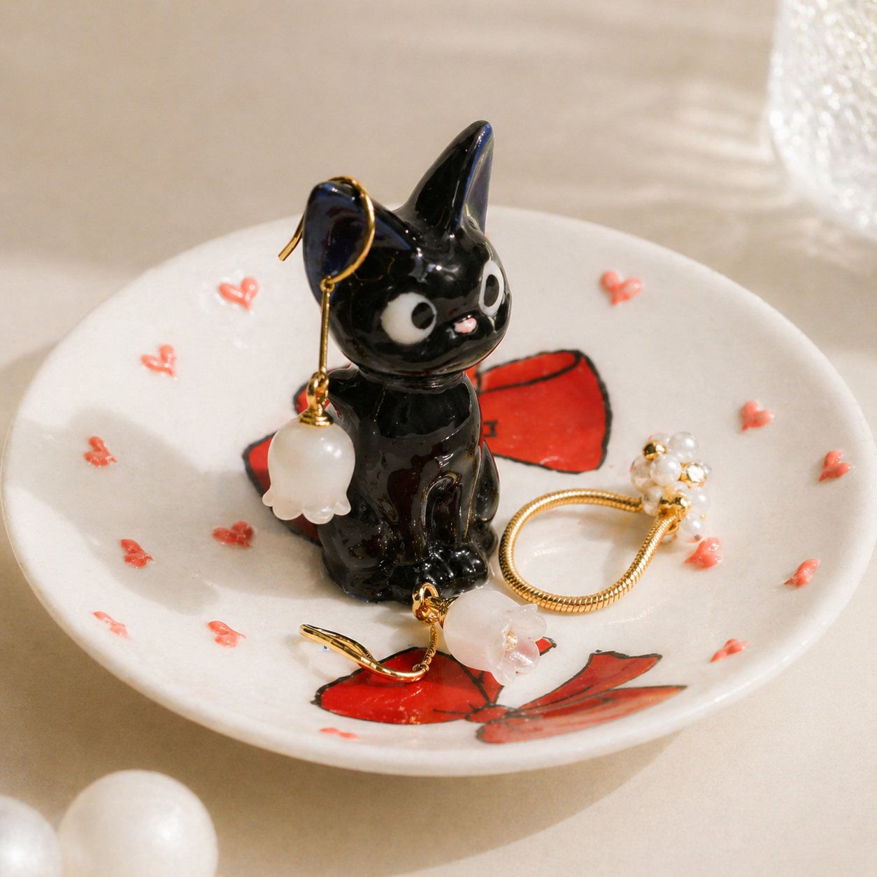 Jiji Handmade Ceramic Cat Ring Dish – Cute Anime-Inspired Jewelry Tray & Personalized Wedding Gift