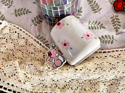 Entzückende Keramiktasse mit Tier- und Blumenmotiven – einzigartiger Tiergriff
