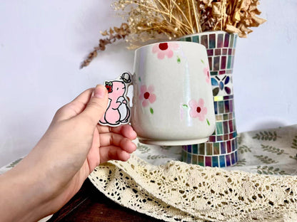 Entzückende Keramiktasse mit Tier- und Blumenmotiven – einzigartiger Tiergriff