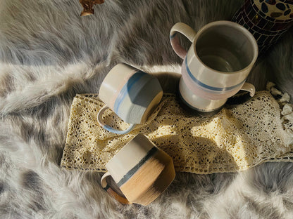 Handgefertigte Keramiktasse – Erdtöne &amp; handbemalte Farbverlaufstasse