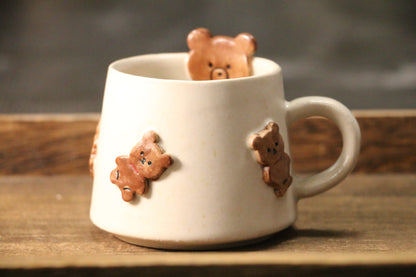 Handgefertigte 3D-Bären-Kaffeetasse – Einzigartige Keramik-Teetasse mit erhabenen Bärendetails