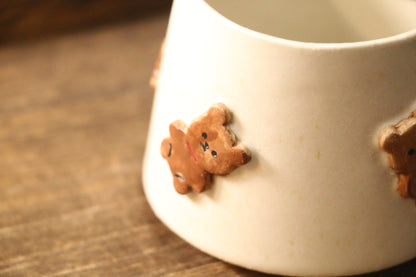 Handgefertigte 3D-Bären-Kaffeetasse – Einzigartige Keramik-Teetasse mit erhabenen Bärendetails