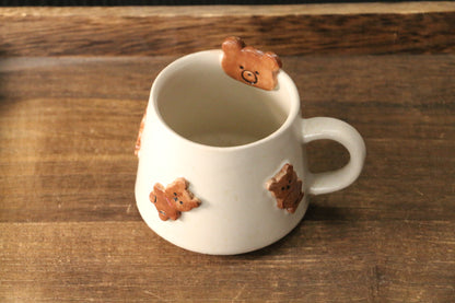 Handgefertigte 3D-Bären-Kaffeetasse – Einzigartige Keramik-Teetasse mit erhabenen Bärendetails