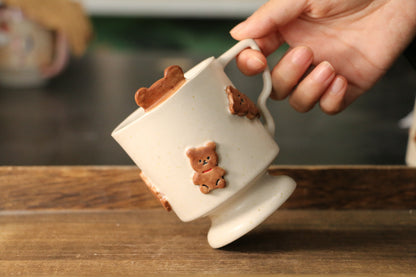 Handgefertigte 3D-Bären-Kaffeetasse – Einzigartige Keramik-Teetasse mit erhabenen Bärendetails