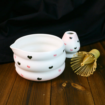 Handmade Ceramic Matcha Bowl – Wavy Ceramic Tea Bowl with Elegant Heart Details