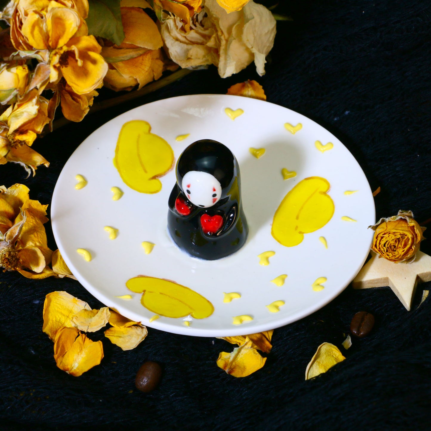 No Face Man Ring Dish, Handmade Figurine Trinket Dish, Anime Jewelry Tray with 3D Heart Design