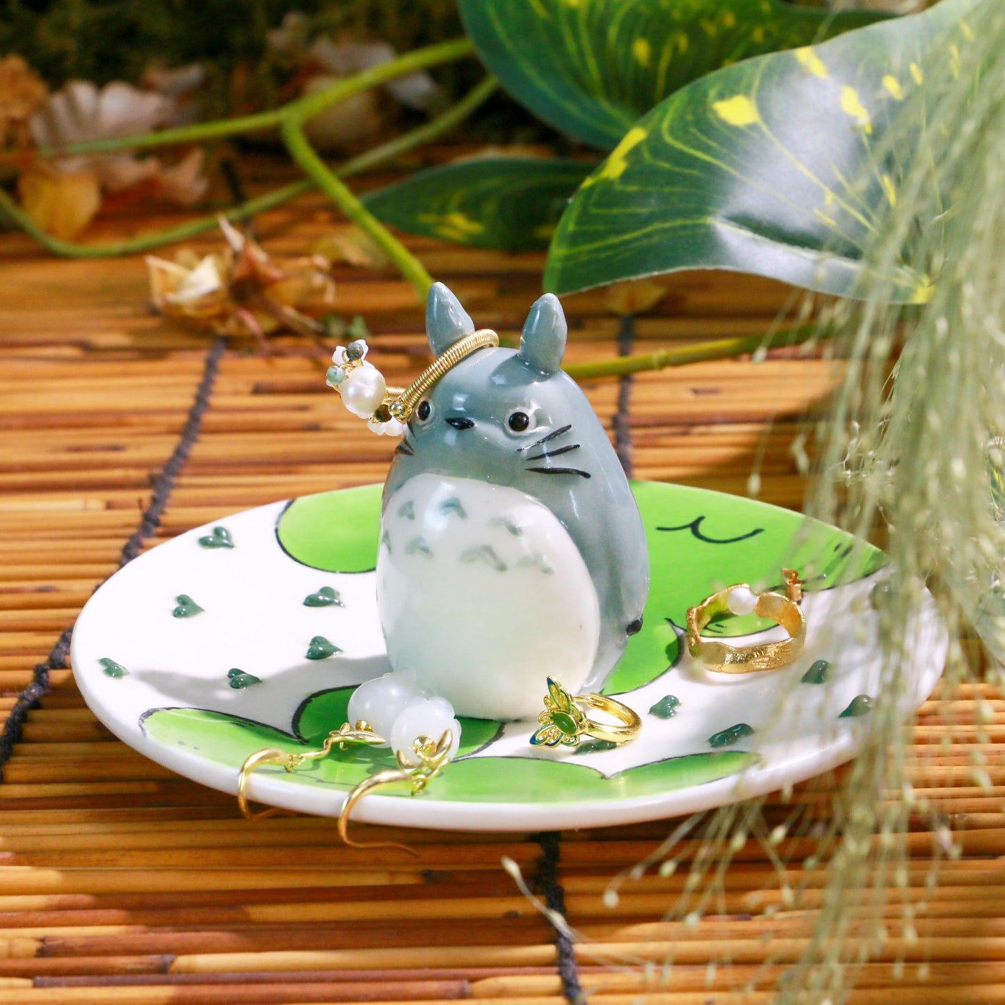 Kawaii Totoro Keramik Ringschale – Handgefertigtes Schmucktablett &amp; Geschenk für Ghibli-Fans