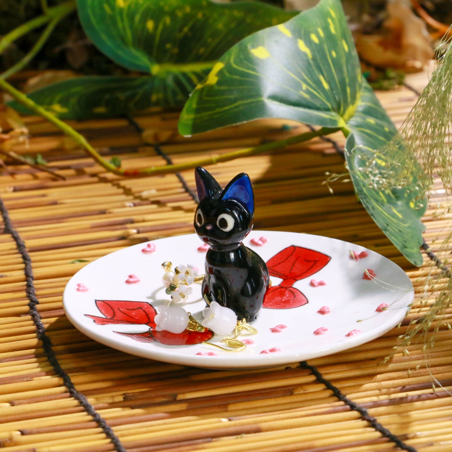 Kawaii Totoro Keramik Ringschale – Handgefertigtes Schmucktablett &amp; Geschenk für Ghibli-Fans