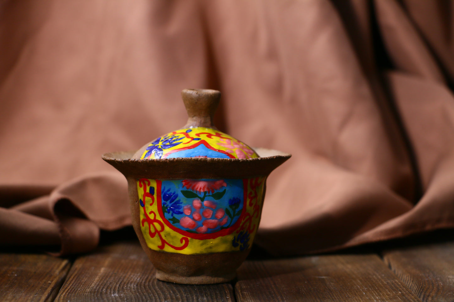 Handmade Ceramic Tea Cup, Retro Pottery Gaiwan with Lid, Elegant Porcelain Tea Set