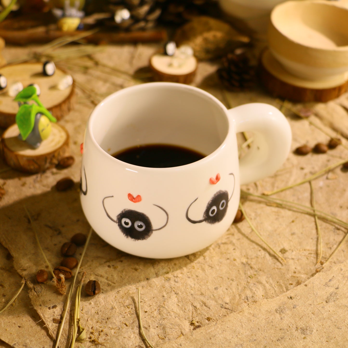 Handbemalte Kaffeetasse mit Staubzauberer und 3D-Herz-Akzenten, süße Kaffeetasse aus Keramik