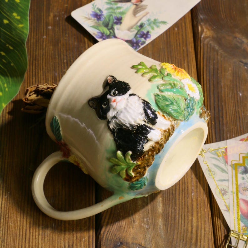 Custom Hand-Sculpted Pet Statue Mug – 3D Ceramic Portrait Cup with Floral Details
