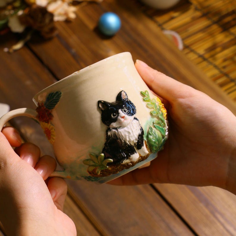 Custom Hand-Sculpted Pet Statue Mug – 3D Ceramic Portrait Cup with Floral Details