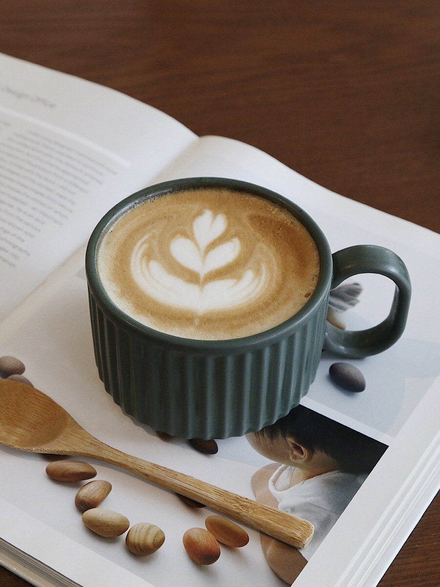Handmade Vertical Pattern Minimalist Ceramic Mugs, Personalized Simple & Elegant Coffee Mug